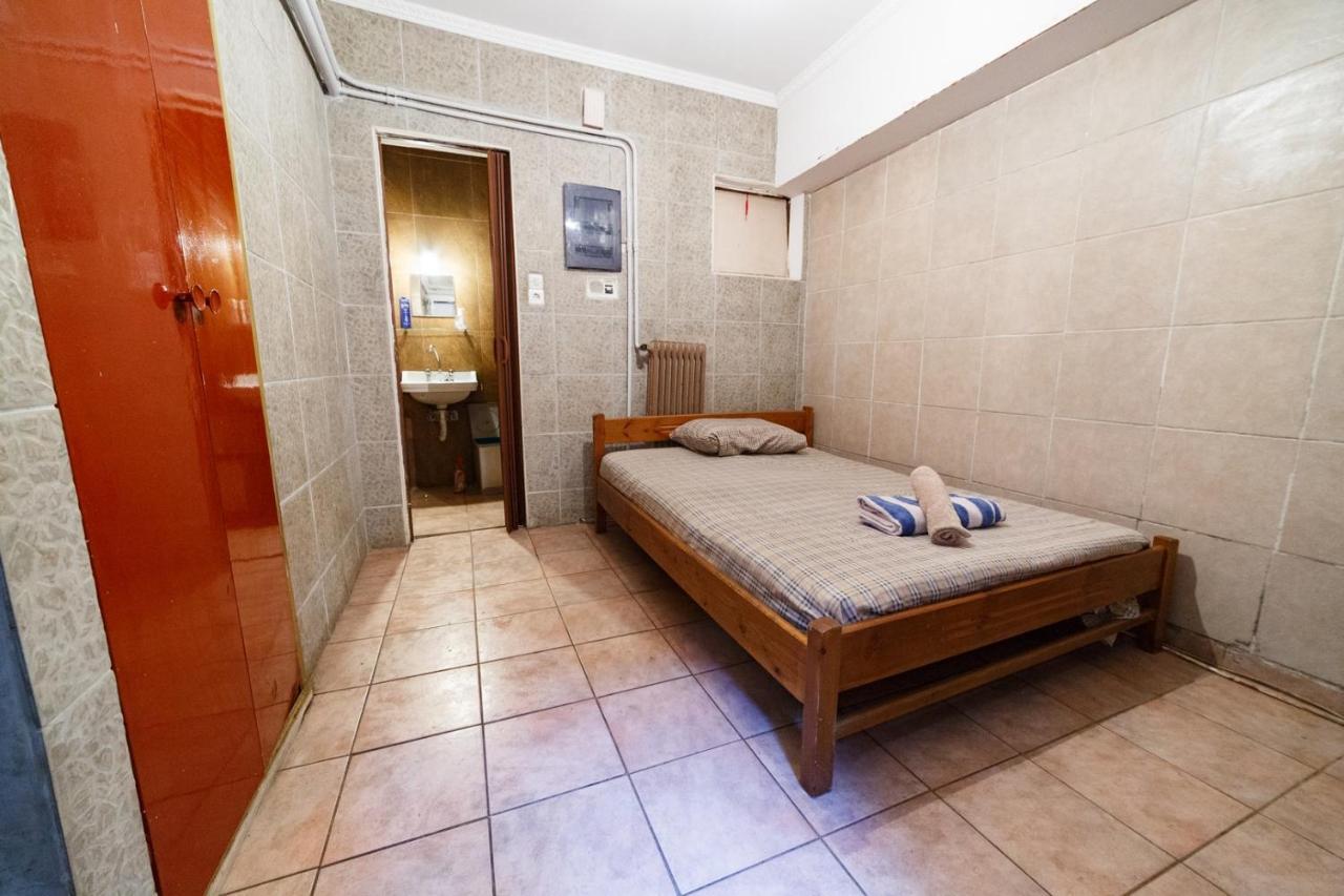 Apartament Private Flat For 2 Or 3 With Back Yard Near Exarhia Square And Archaelogical Museum Ateny Zewnętrze zdjęcie